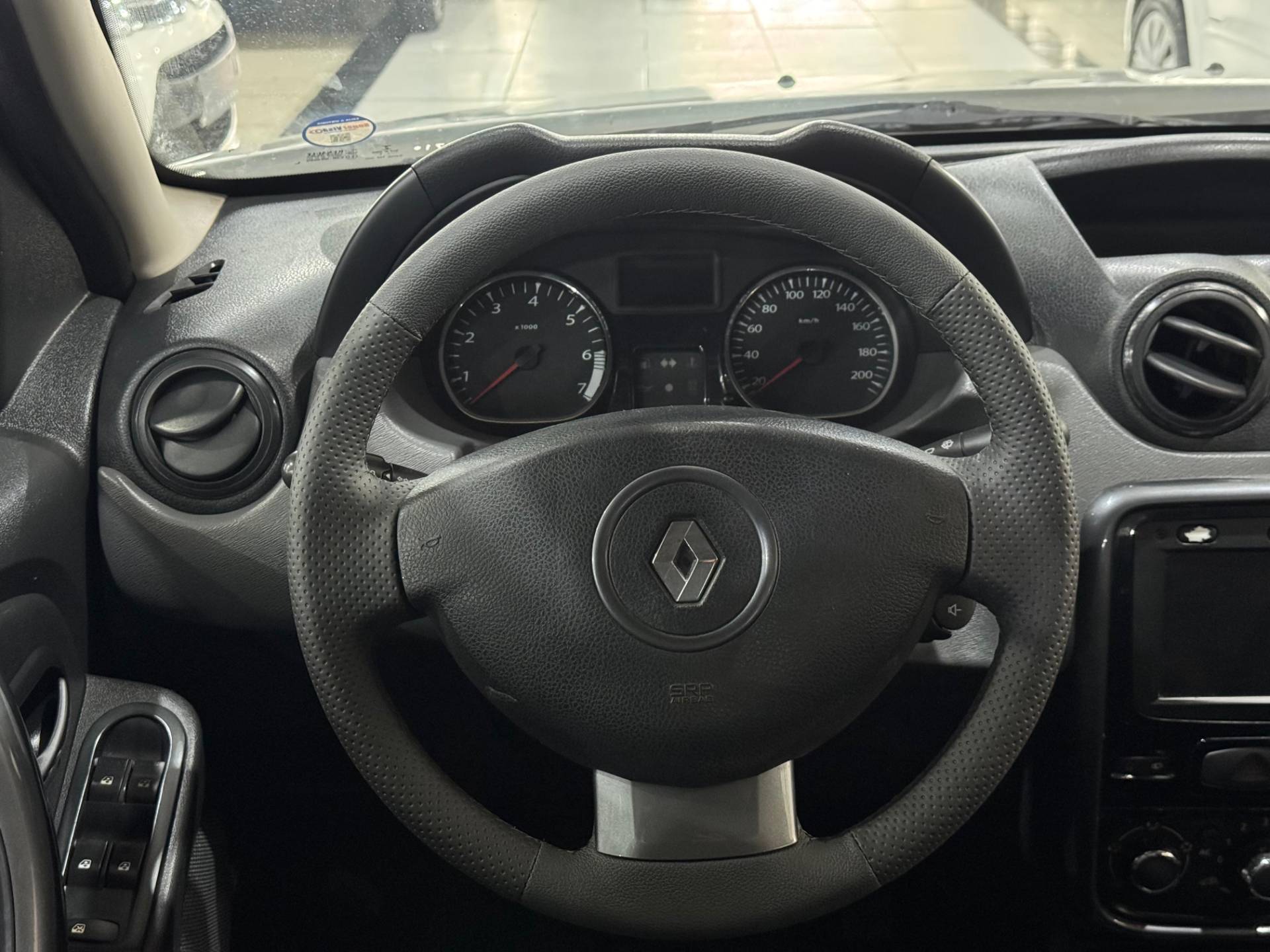 RENAULT DUSTER