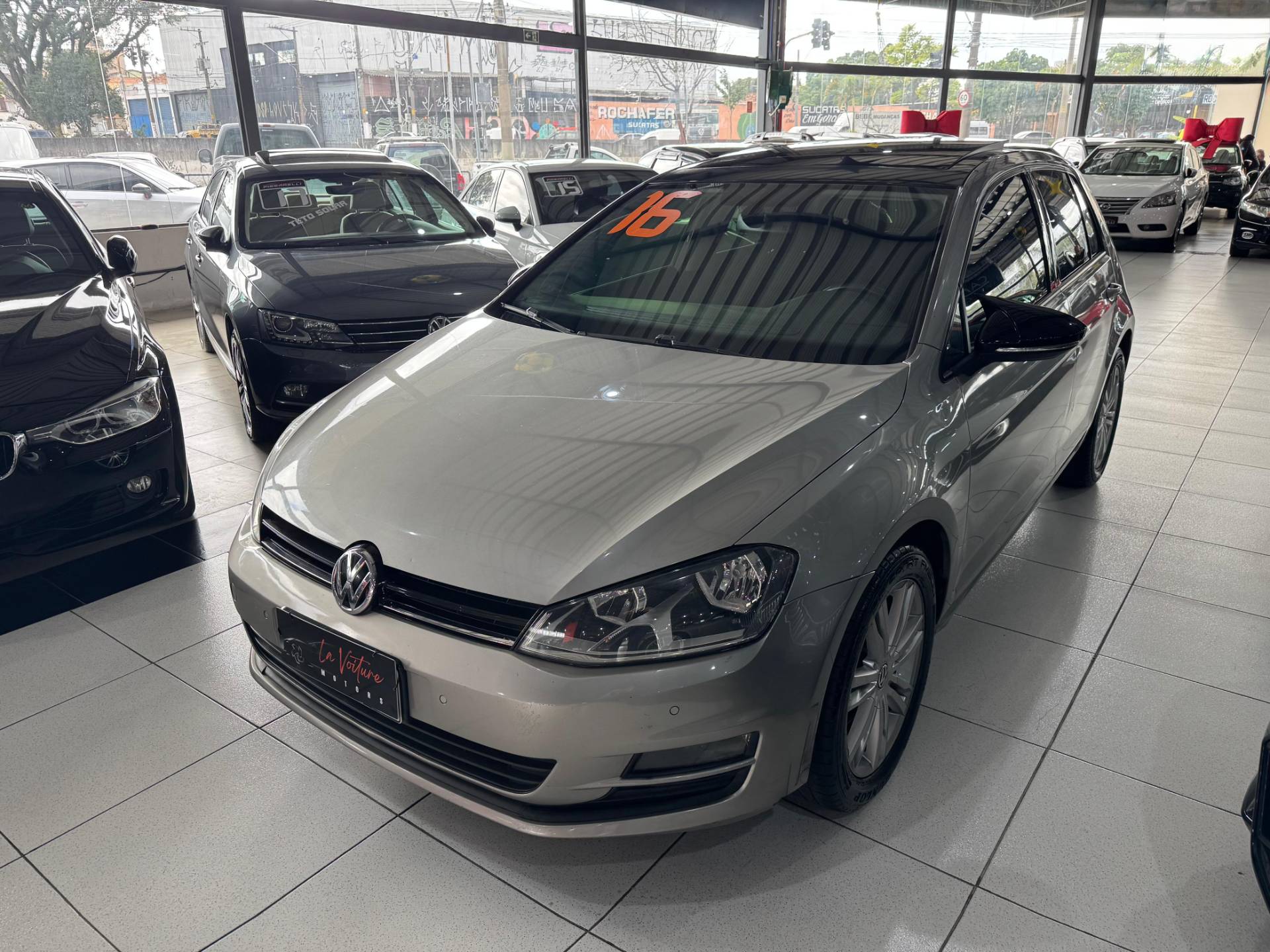VOLKSWAGEN GOLF