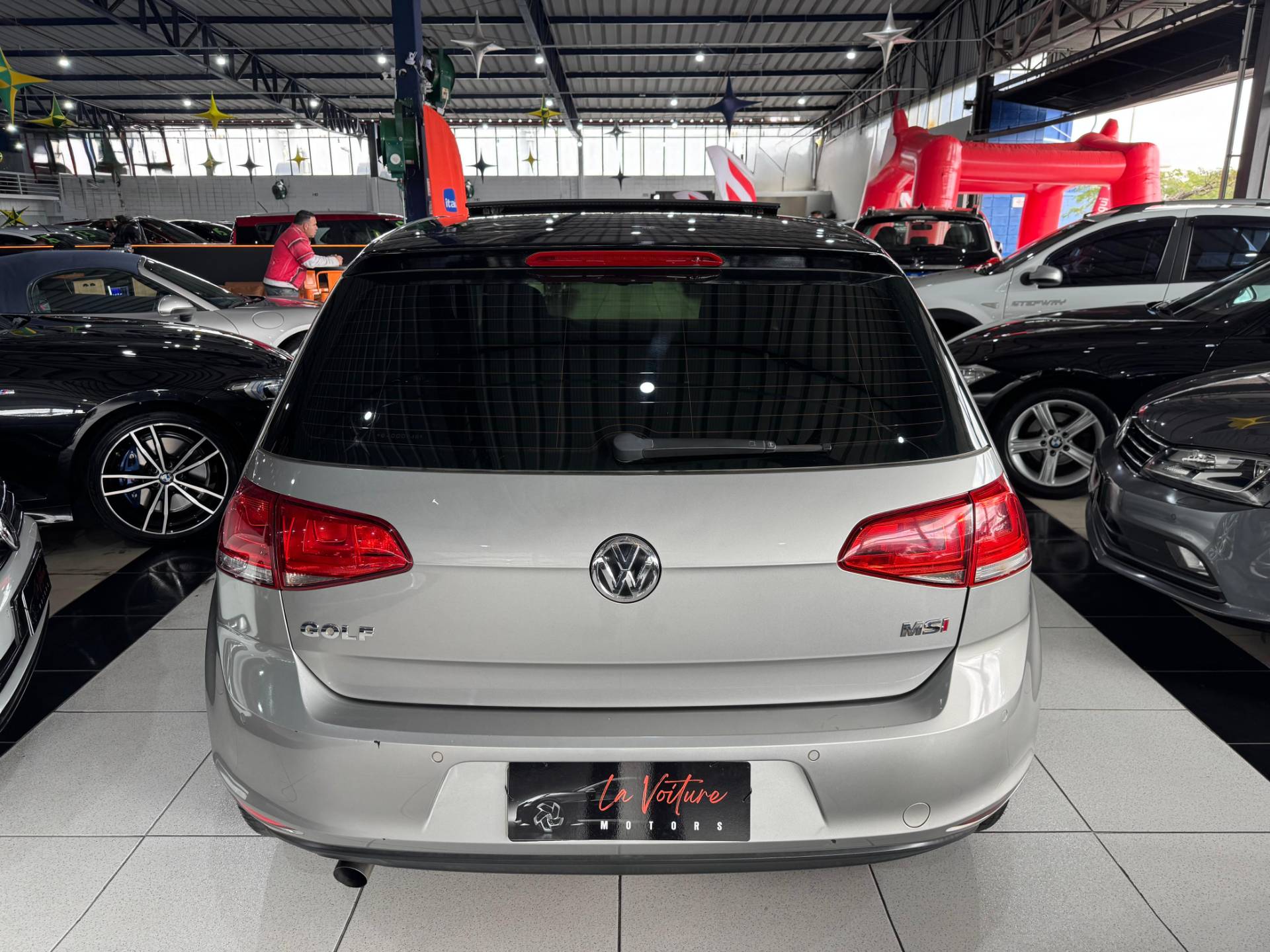 VOLKSWAGEN GOLF