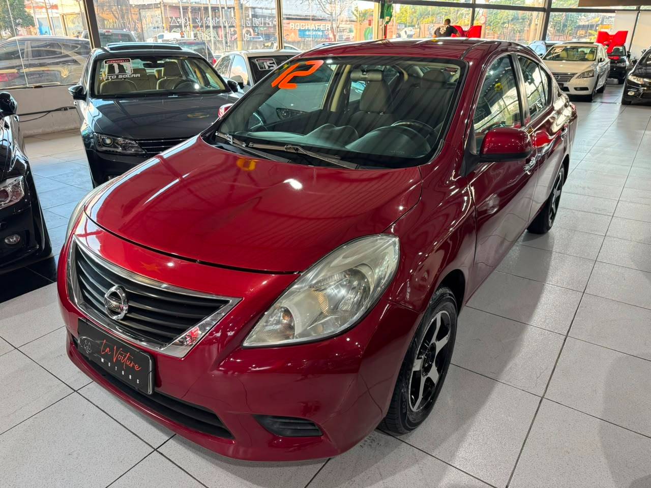 NISSAN VERSA