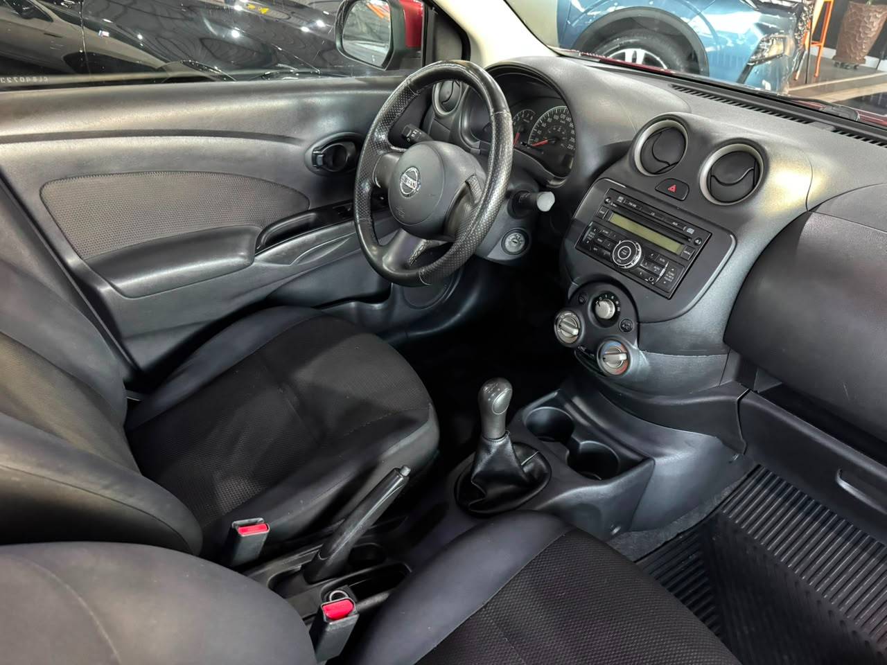 NISSAN VERSA