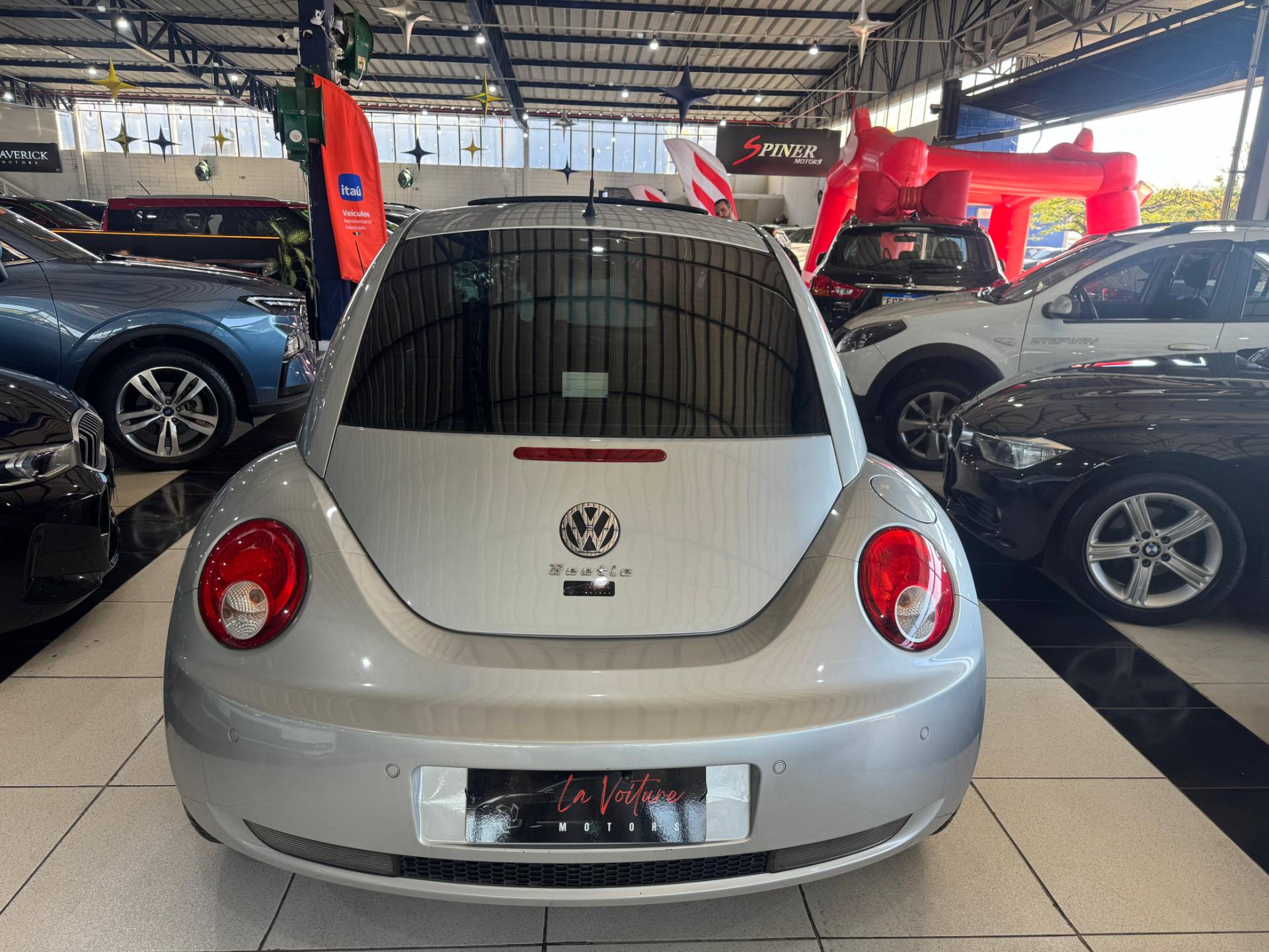 VOLKSWAGEN NEW BEETLE