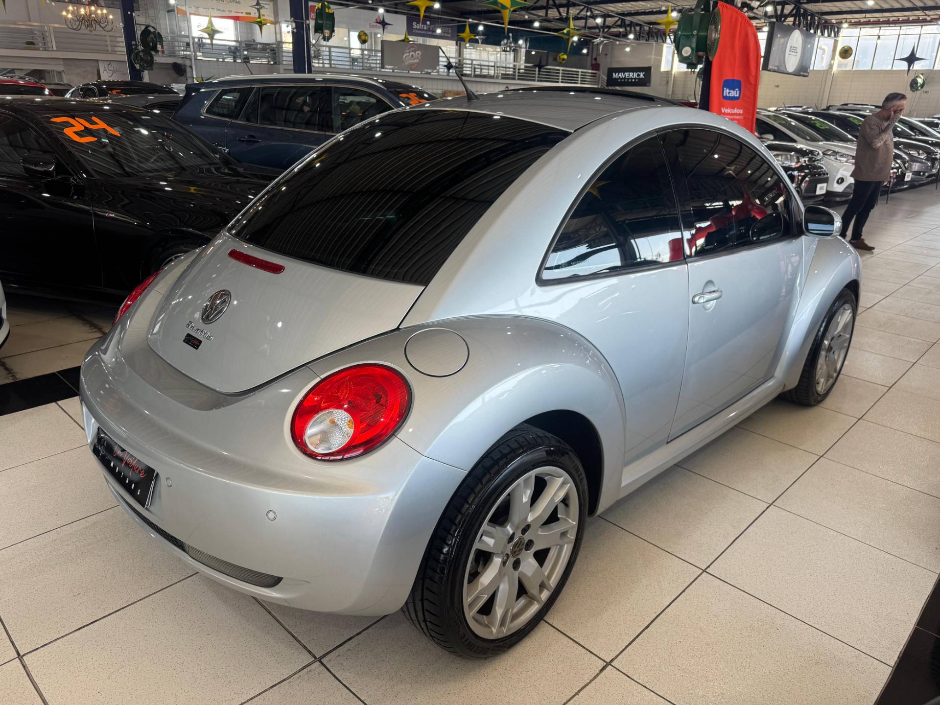 VOLKSWAGEN NEW BEETLE