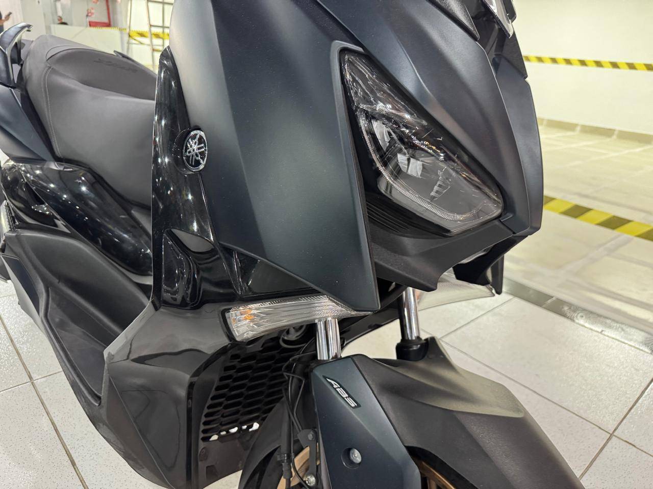 YAMAHA XMAX 250 CONNECTED ABS