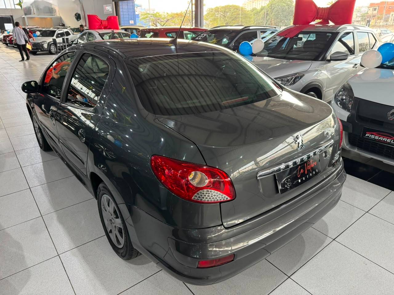 PEUGEOT 207