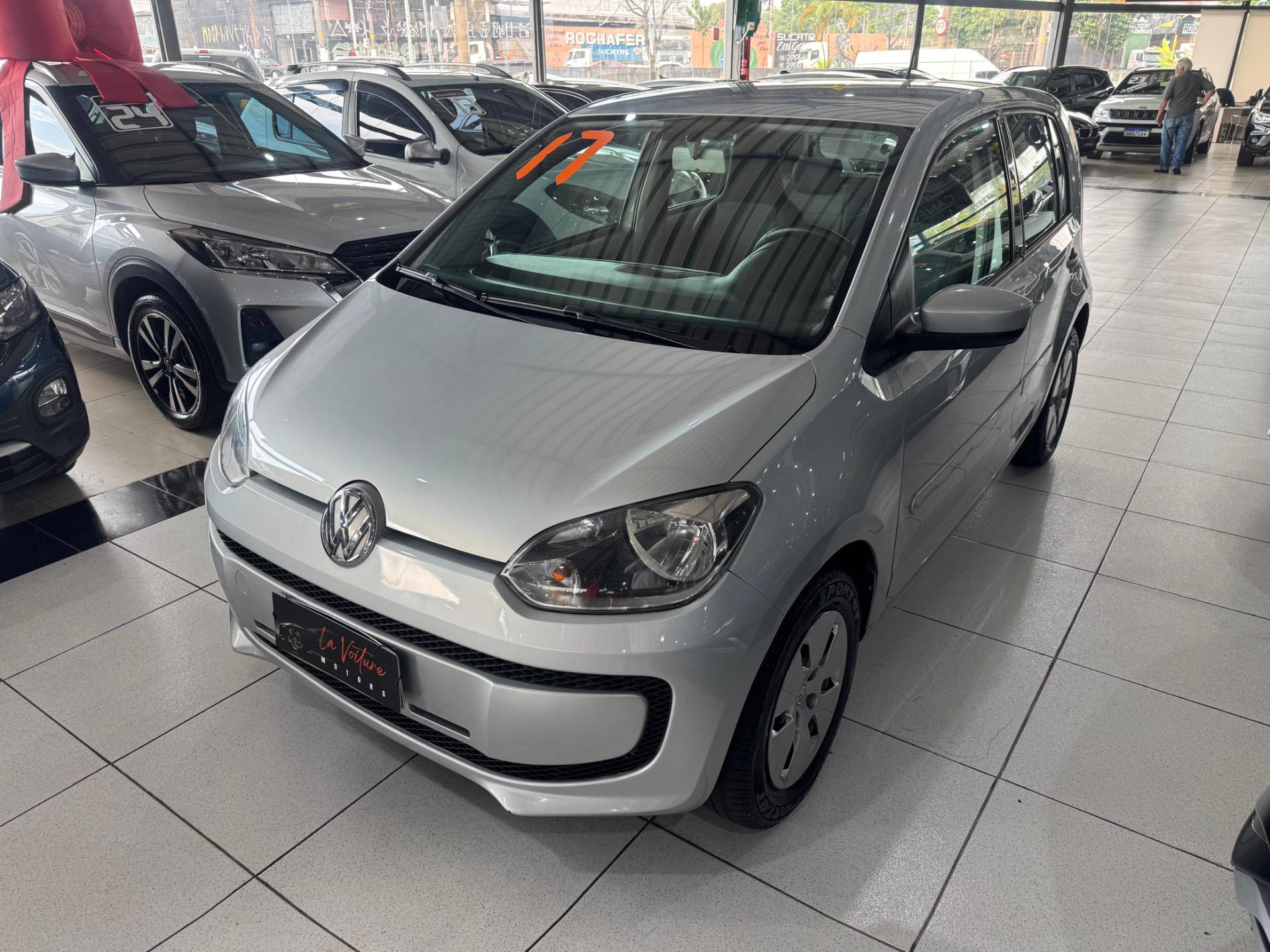 VOLKSWAGEN UP