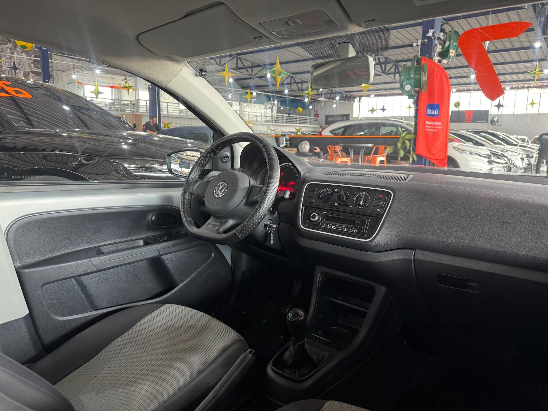 VOLKSWAGEN UP