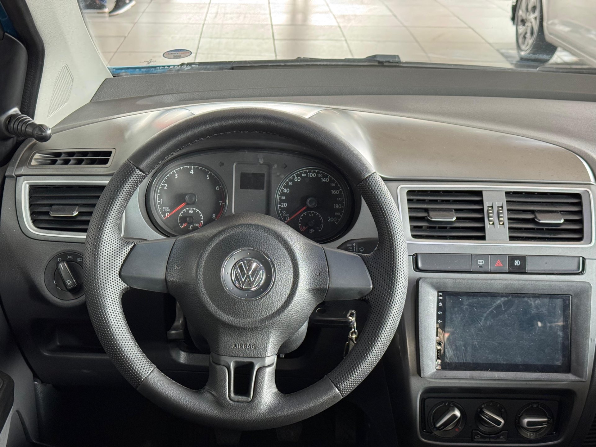 VOLKSWAGEN FOX