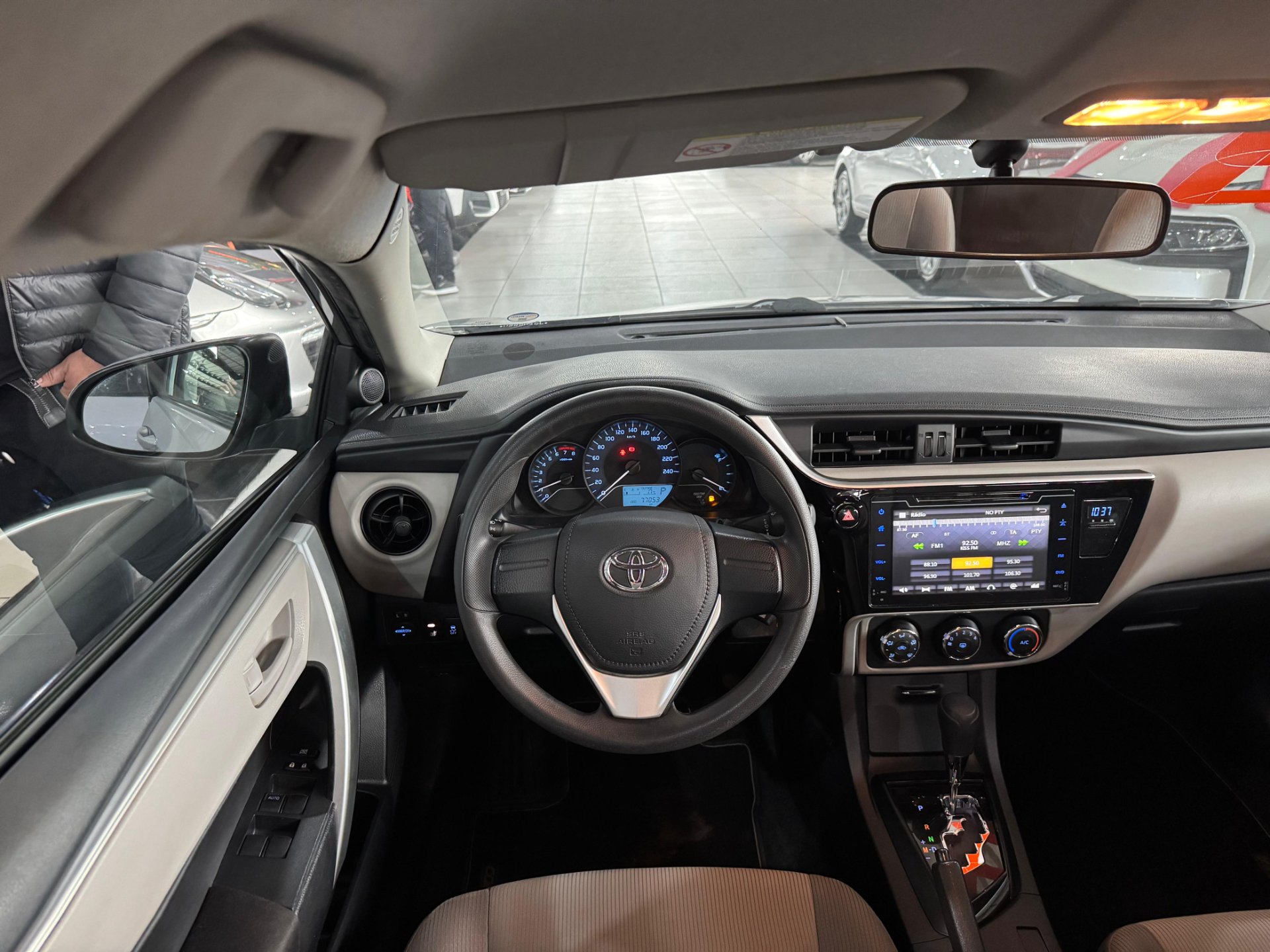 TOYOTA COROLLA