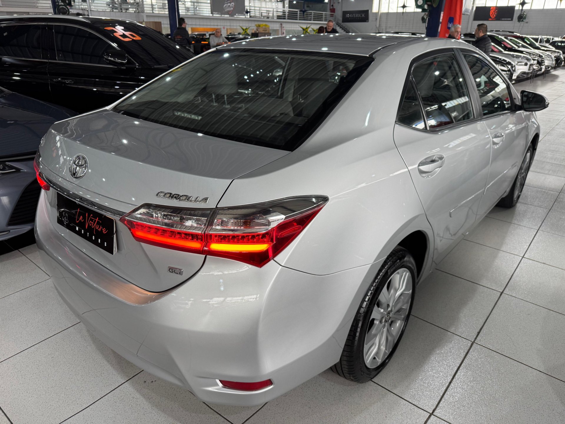 TOYOTA COROLLA