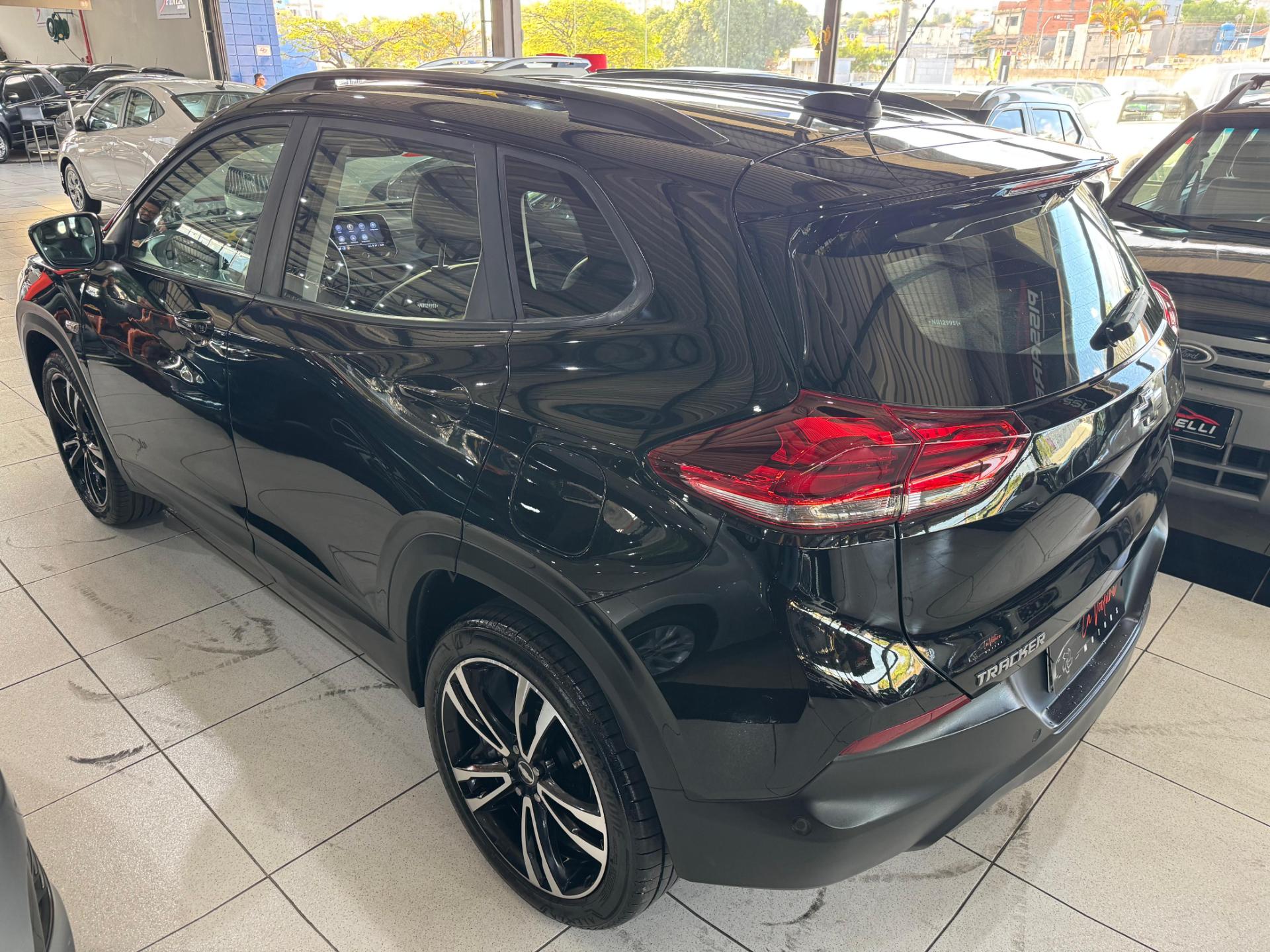 CHEVROLET TRACKER