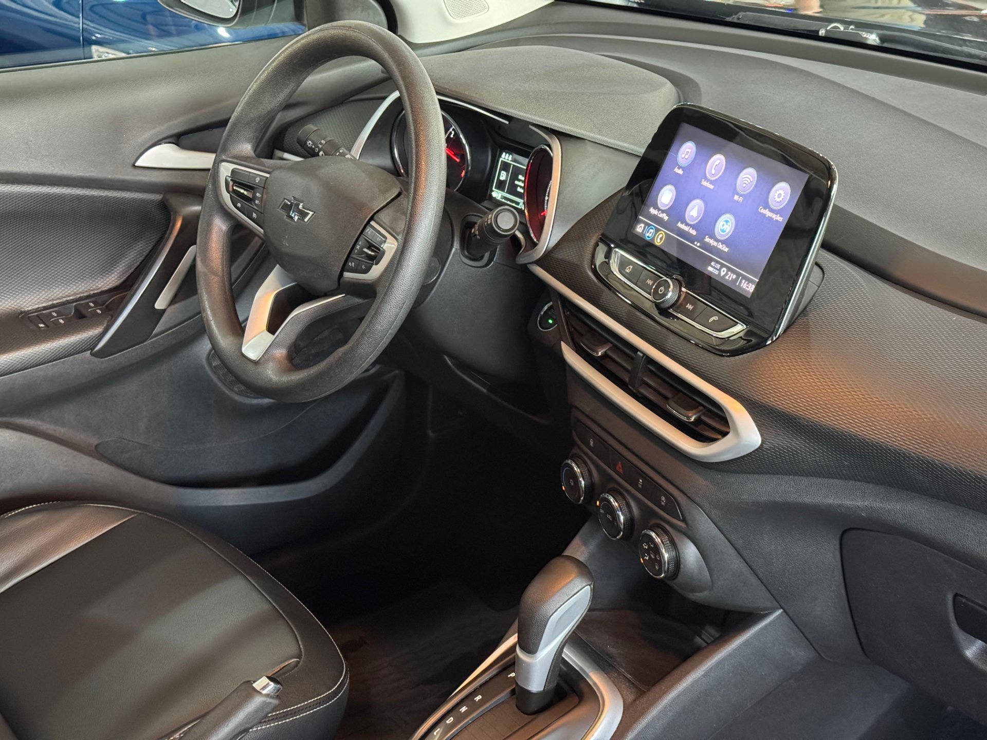 CHEVROLET TRACKER