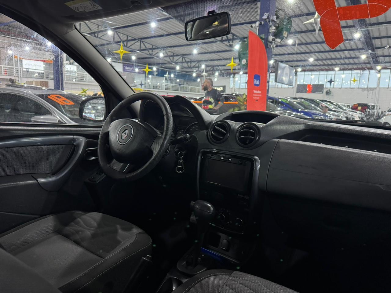 RENAULT DUSTER
