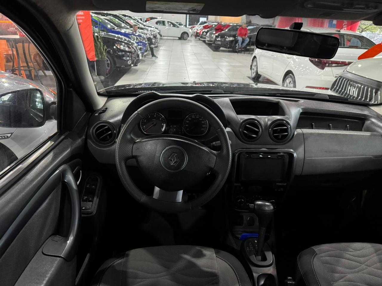 RENAULT DUSTER