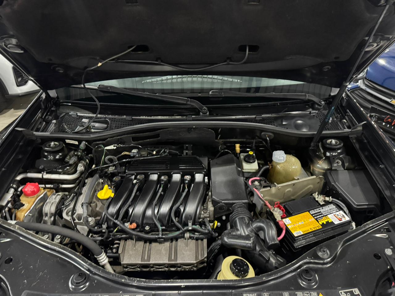 RENAULT DUSTER