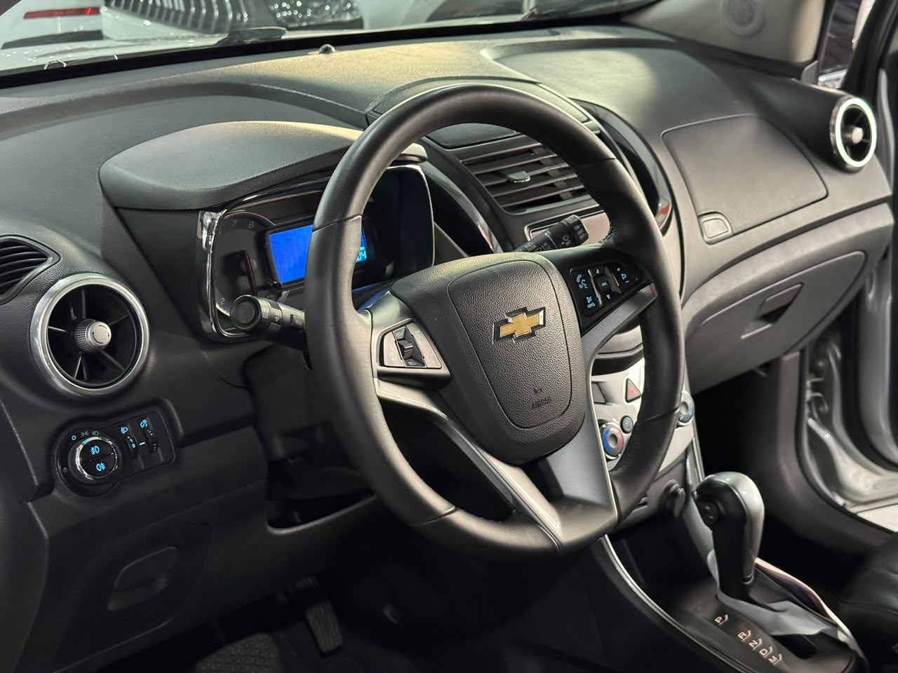 CHEVROLET TRACKER