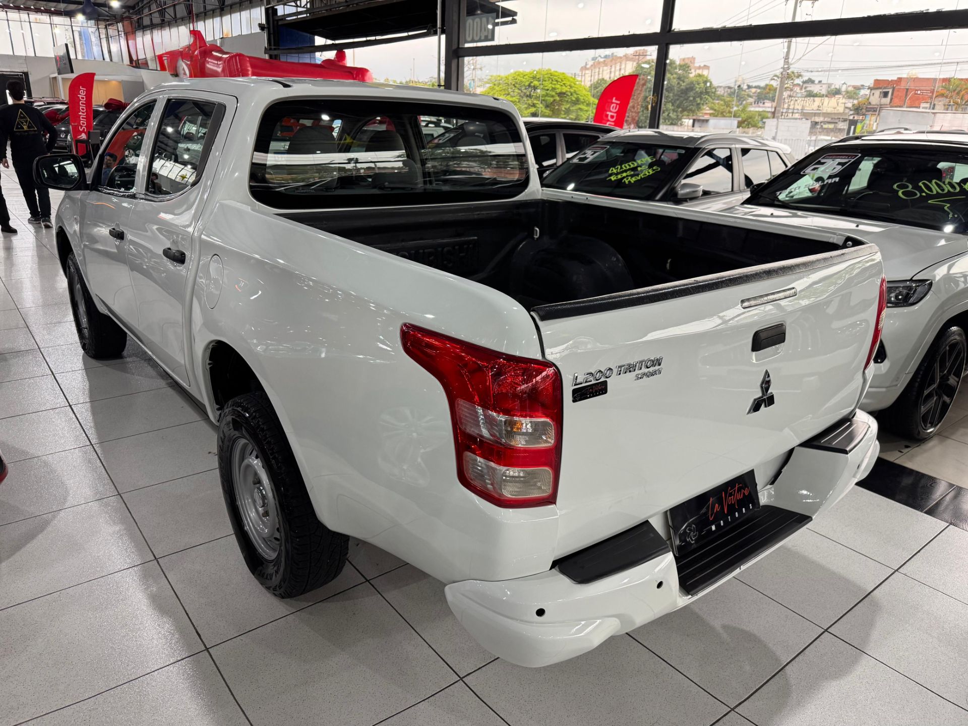 MITSUBISHI L200 TRITON