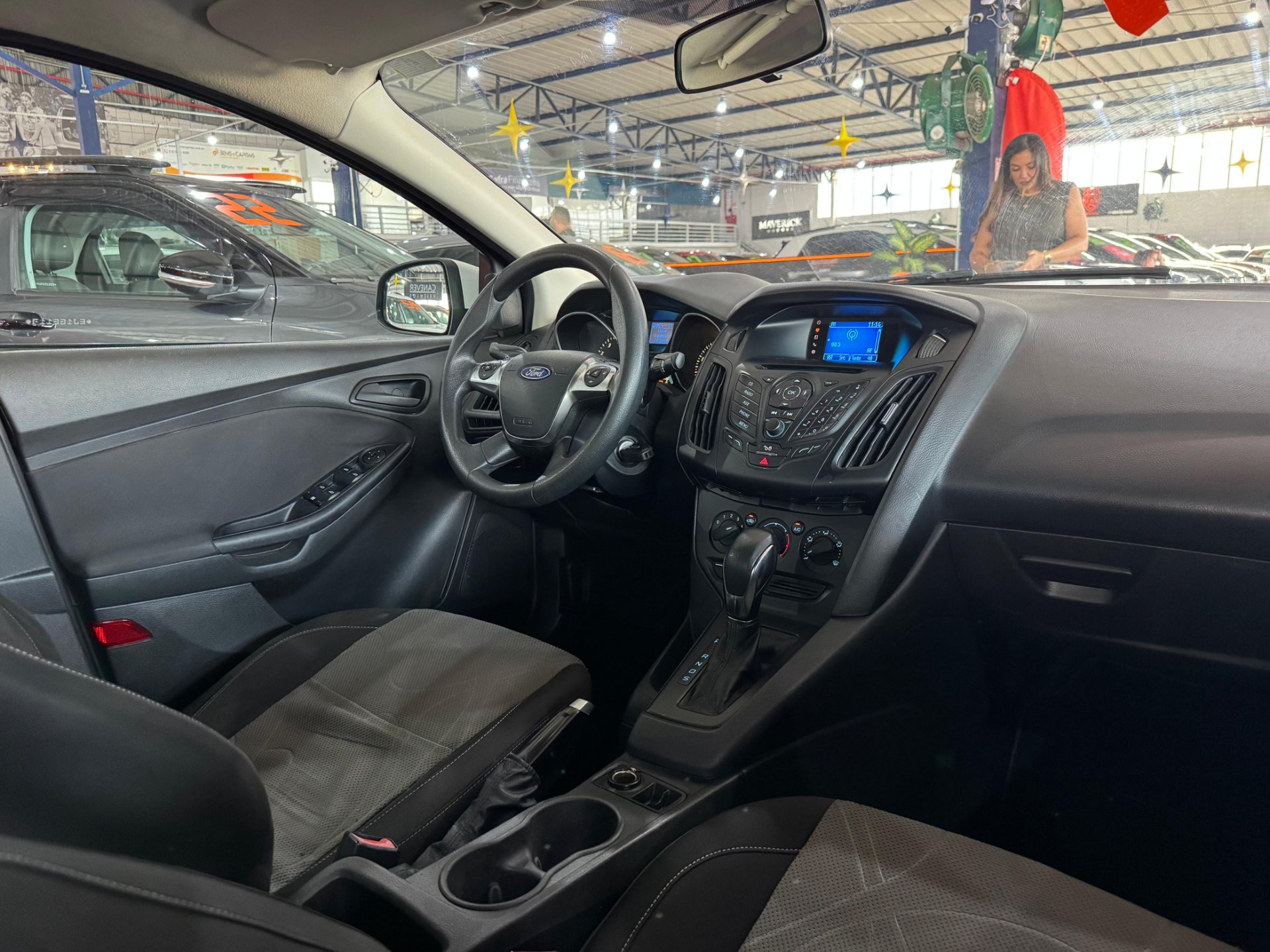 FORD FOCUS