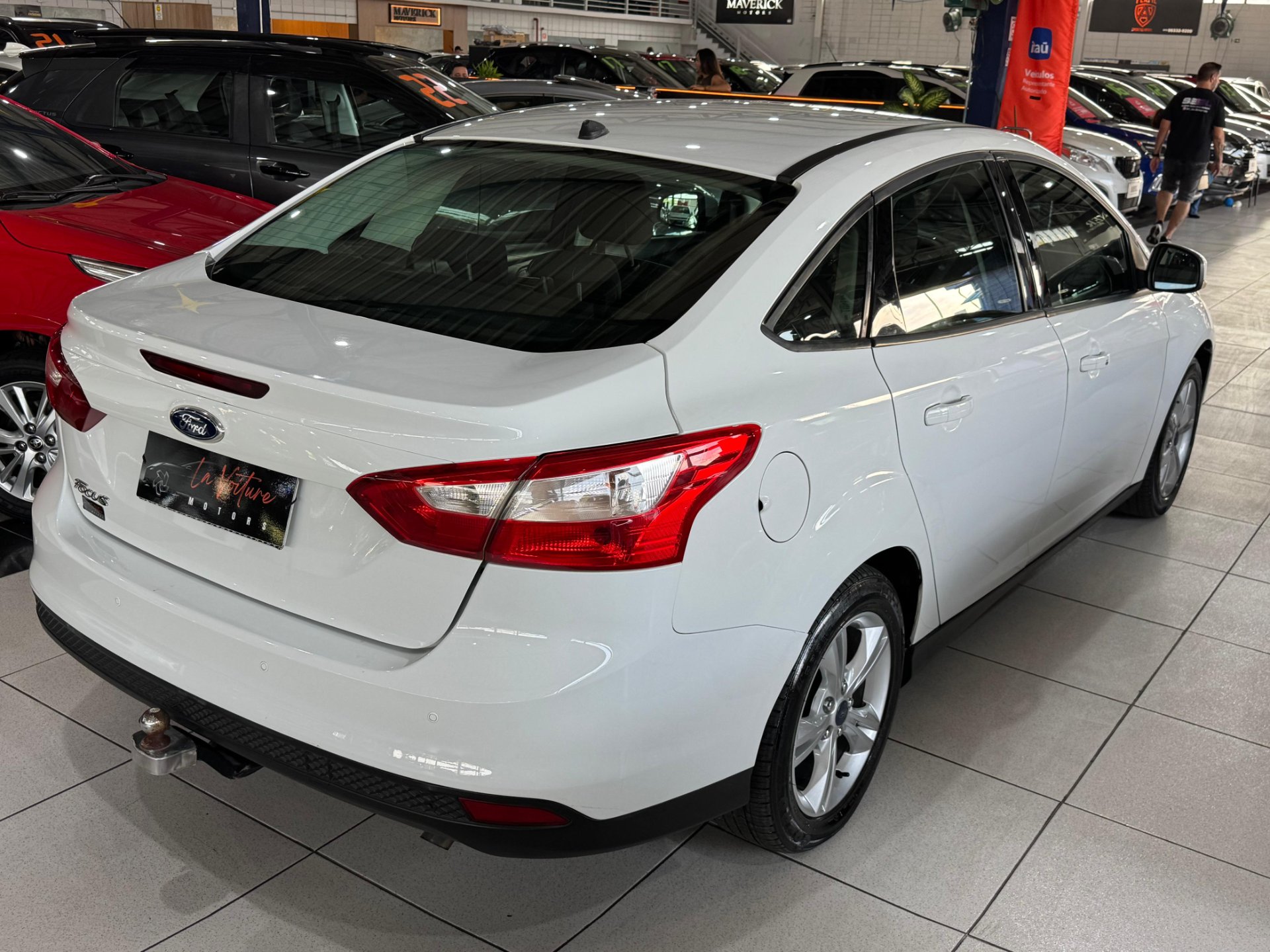 FORD FOCUS