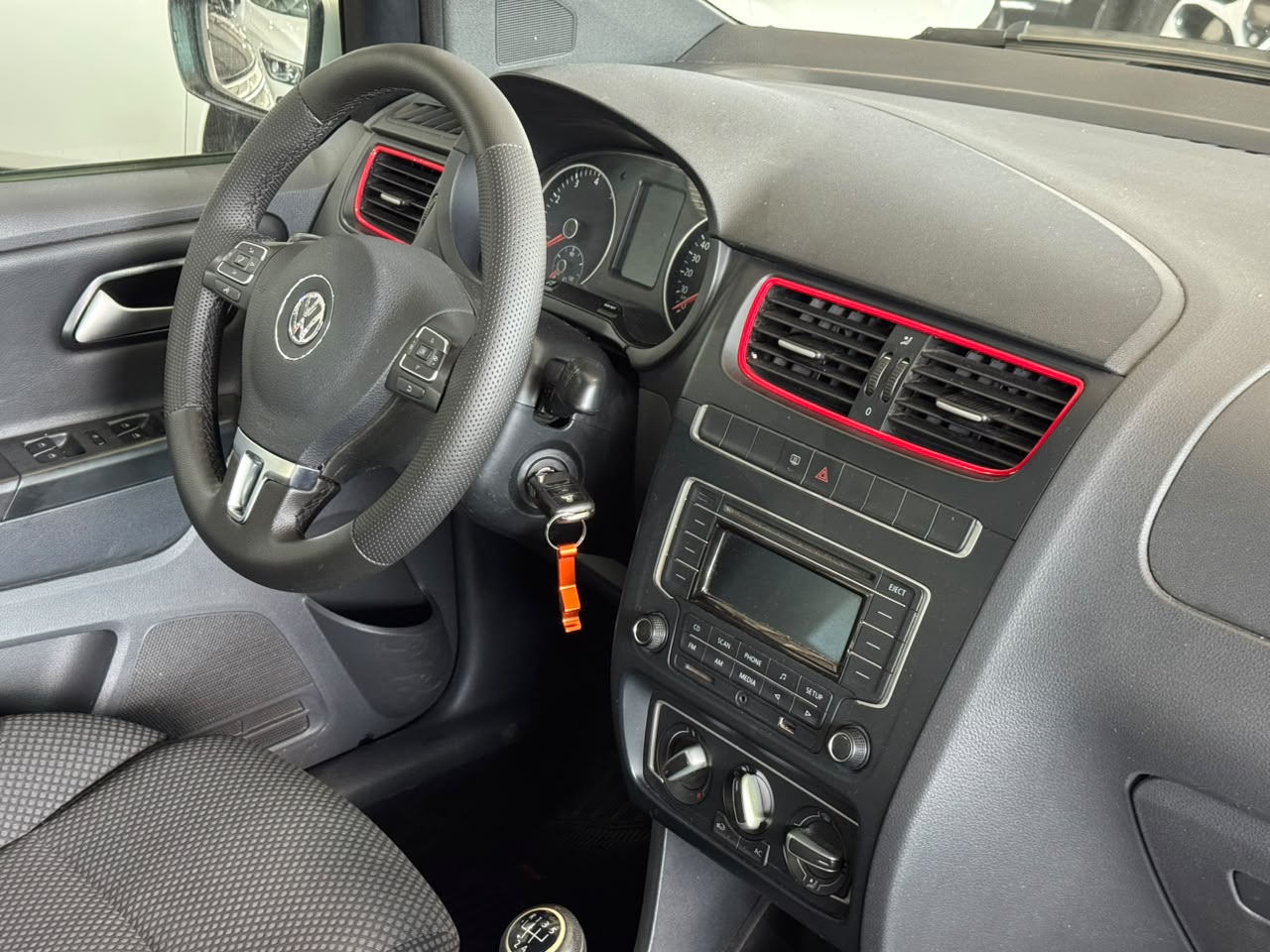 VOLKSWAGEN FOX