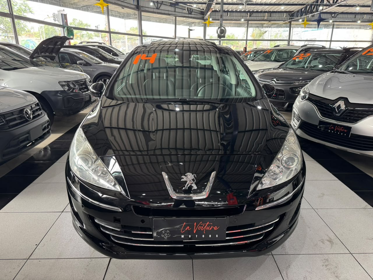 PEUGEOT 408
