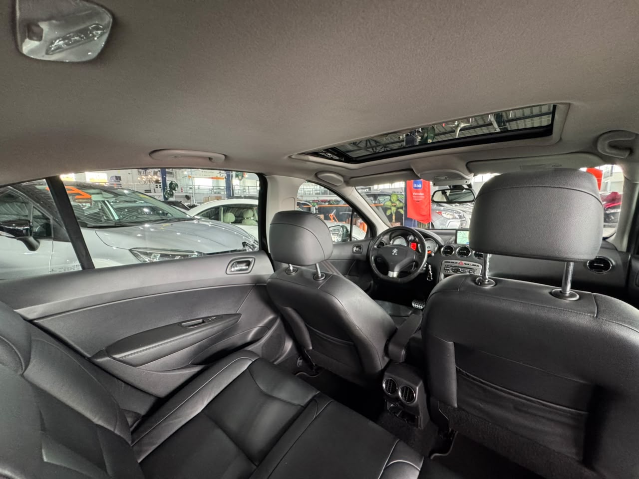 PEUGEOT 408