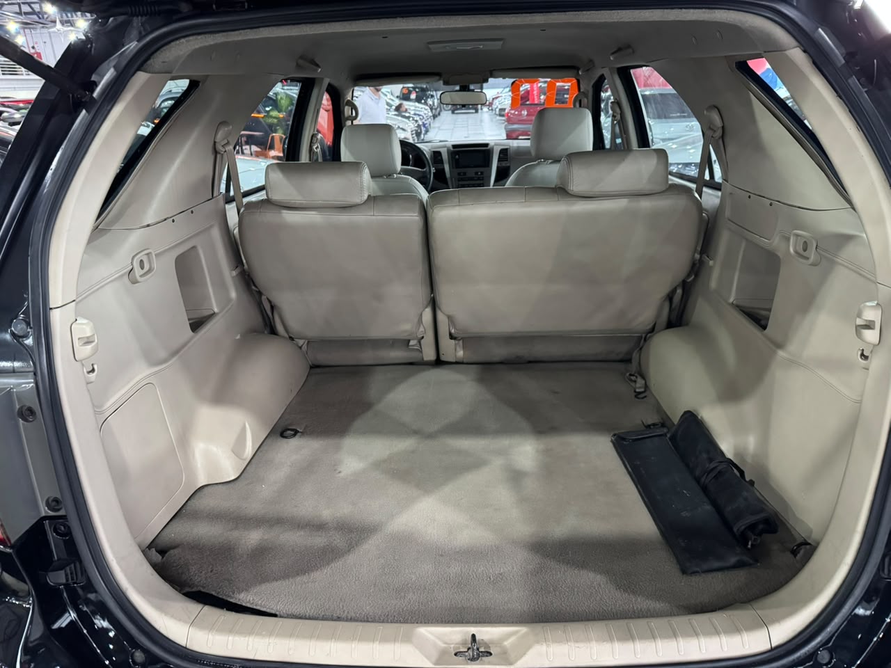 TOYOTA HILUX SW4