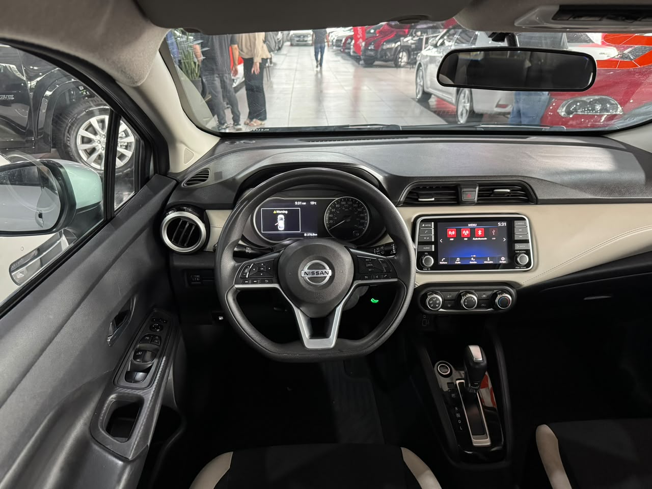 NISSAN VERSA