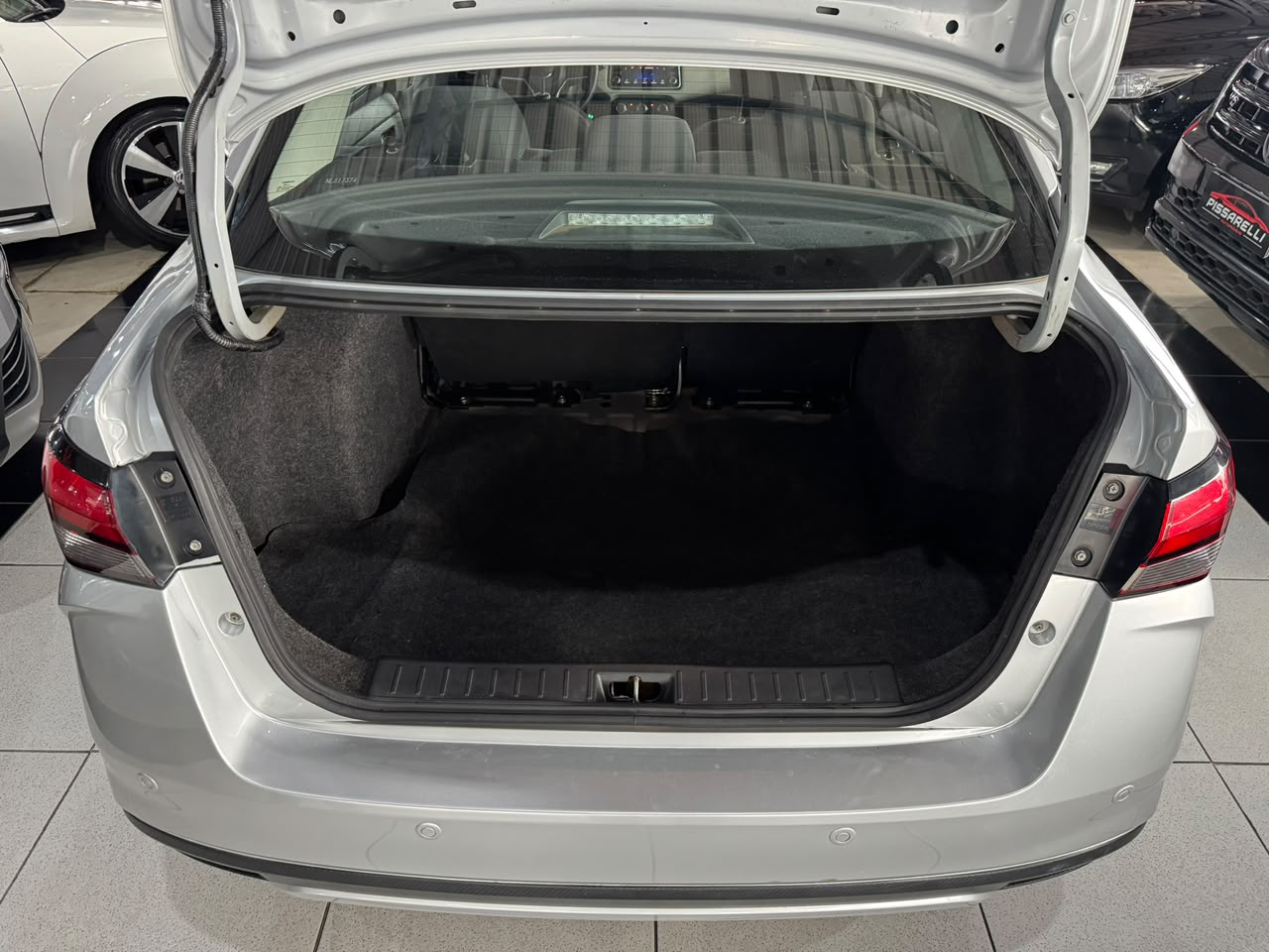 NISSAN VERSA