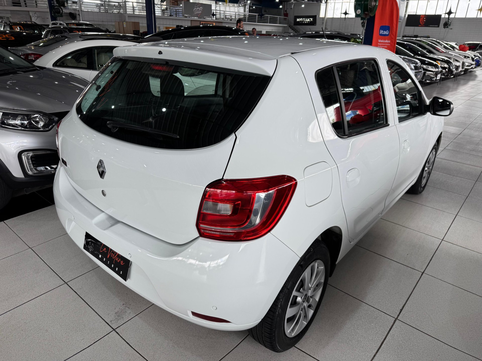 RENAULT SANDERO