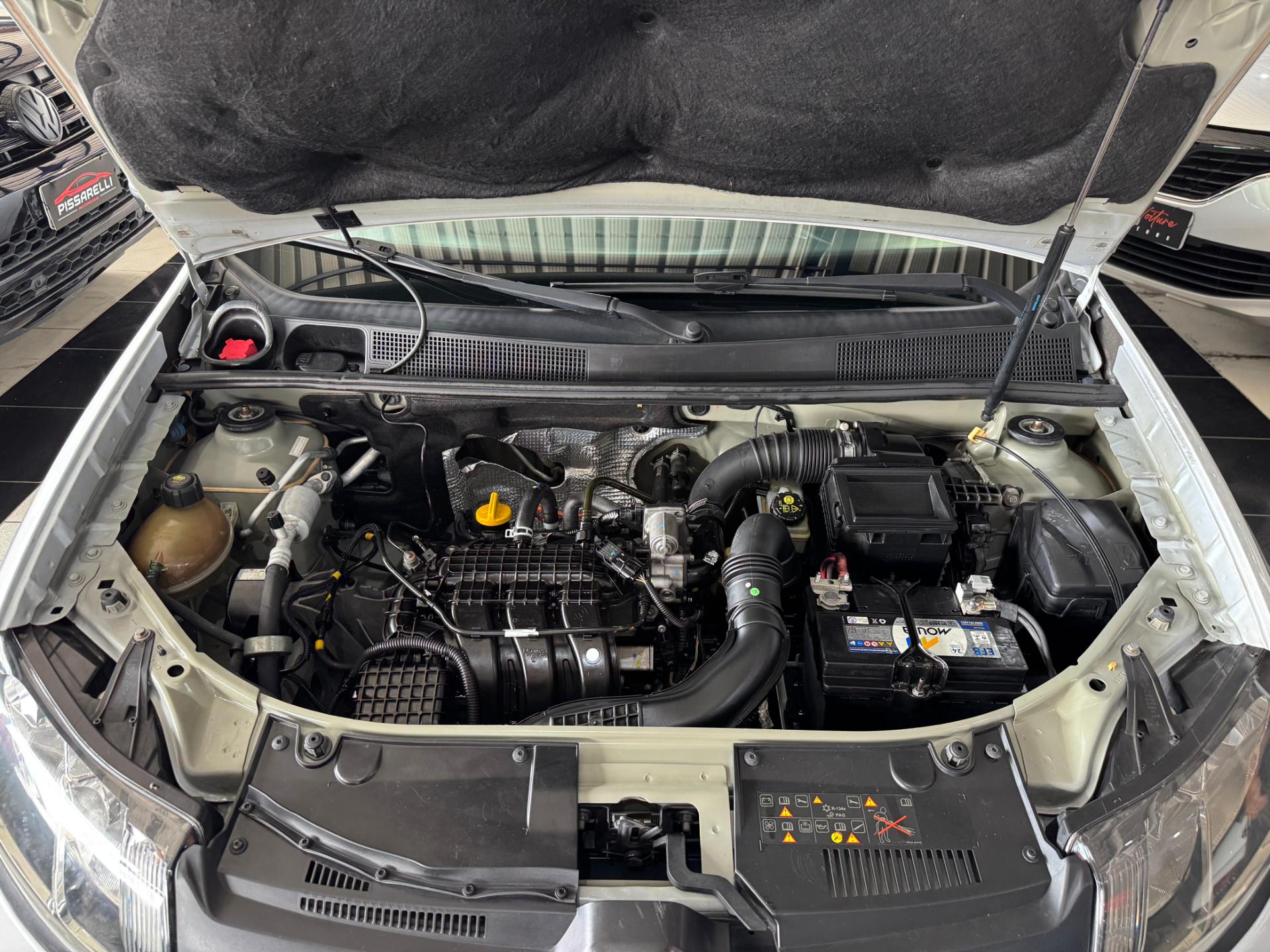 RENAULT SANDERO