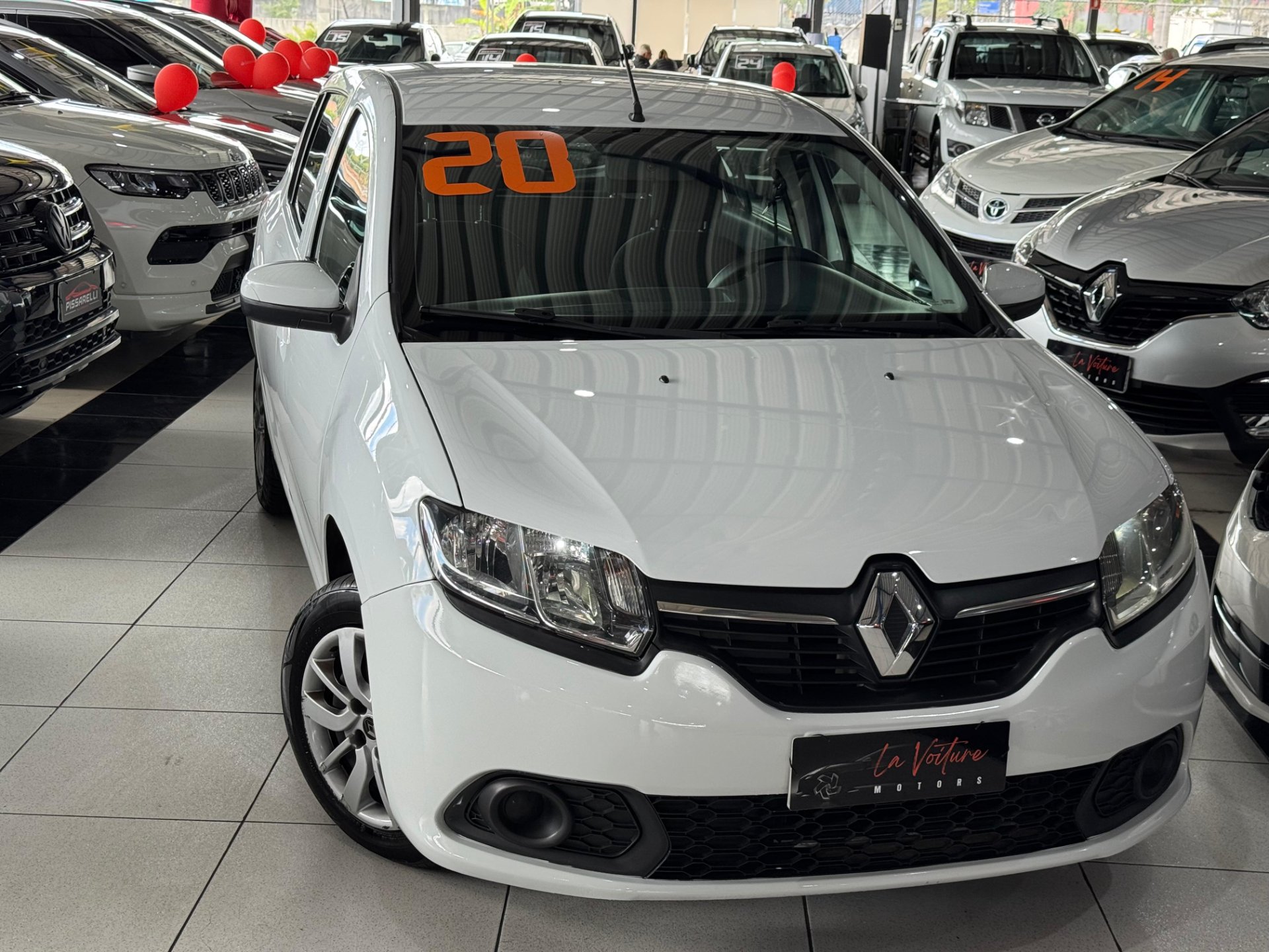 RENAULT SANDERO