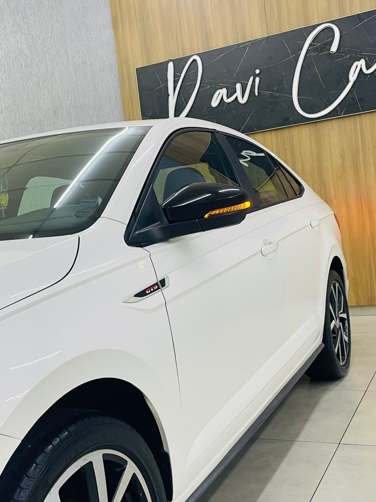 VOLKSWAGEN VIRTUS