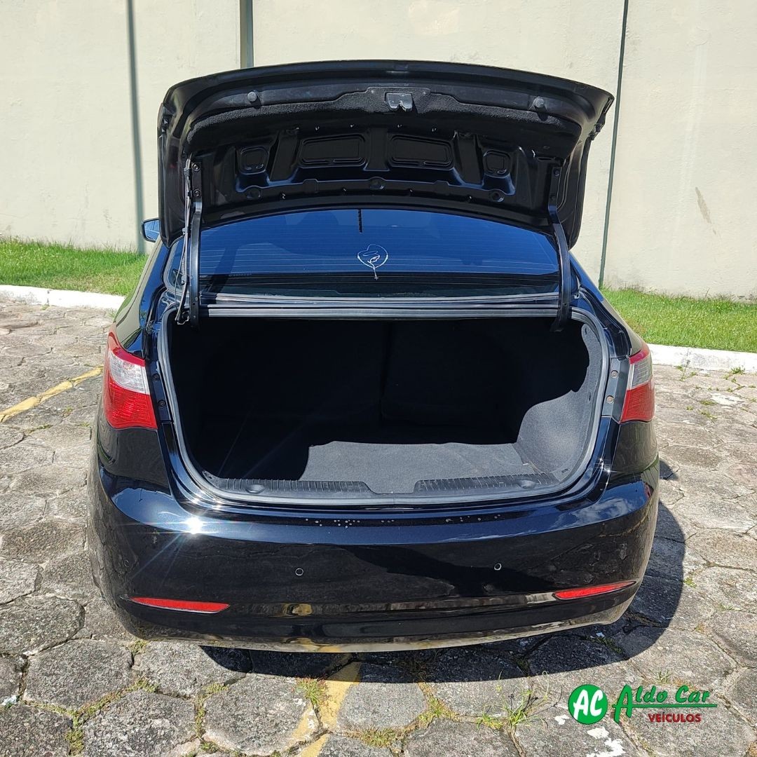 Car Image 13