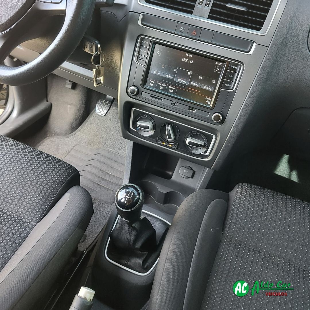 Car Image 9