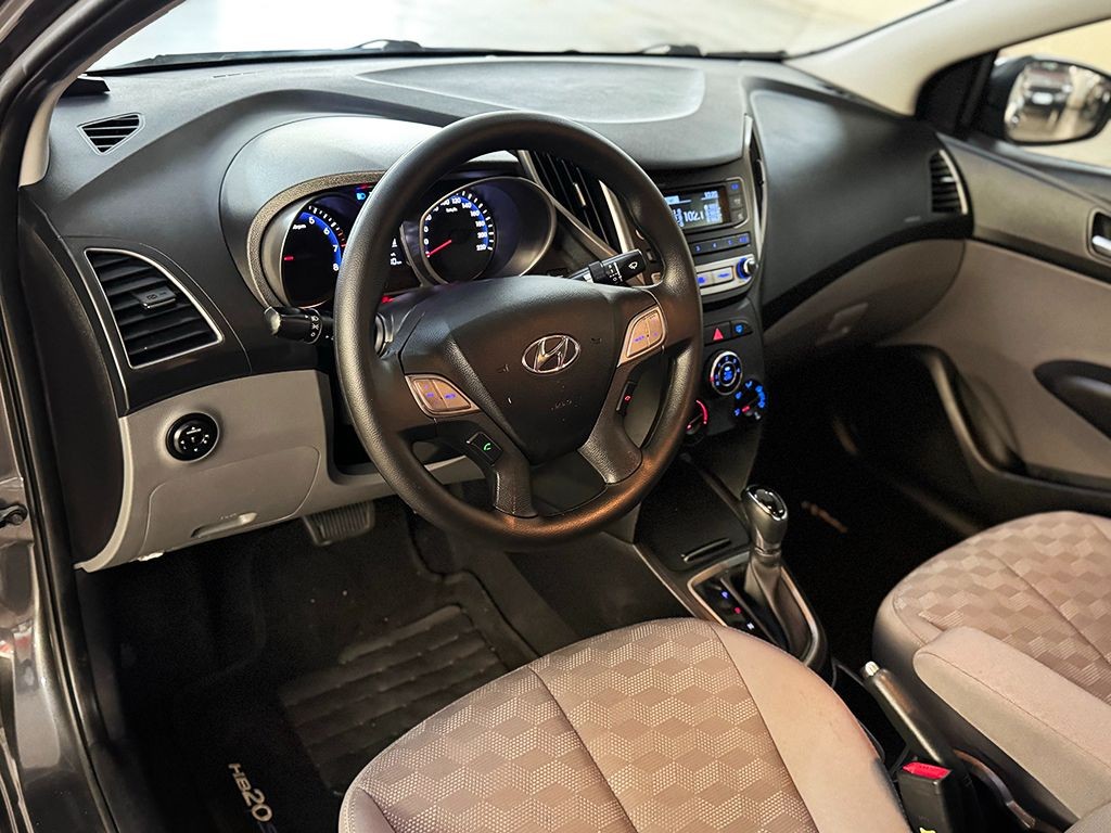 HYUNDAI HB20S