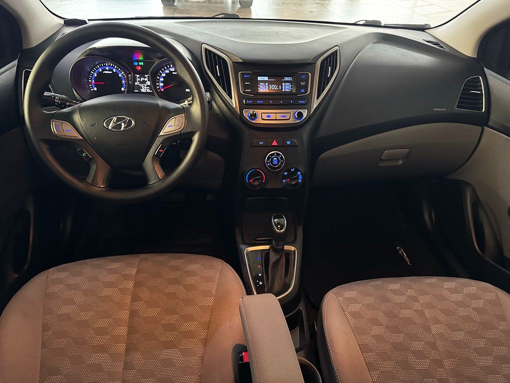 HYUNDAI HB20S