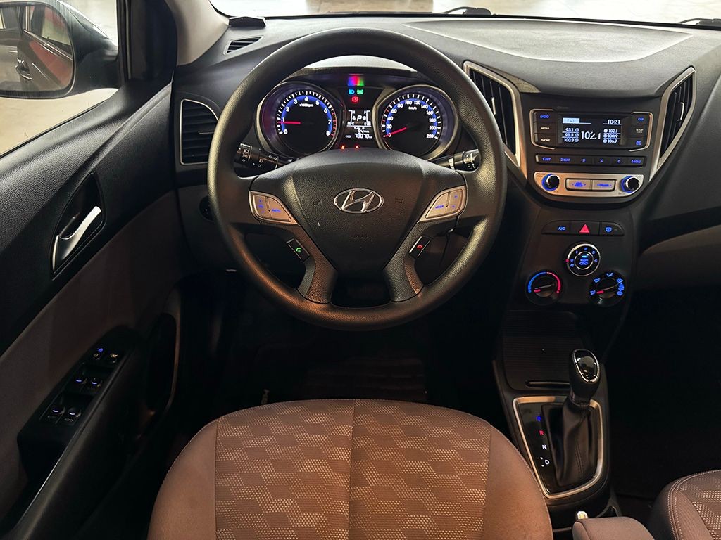 HYUNDAI HB20S