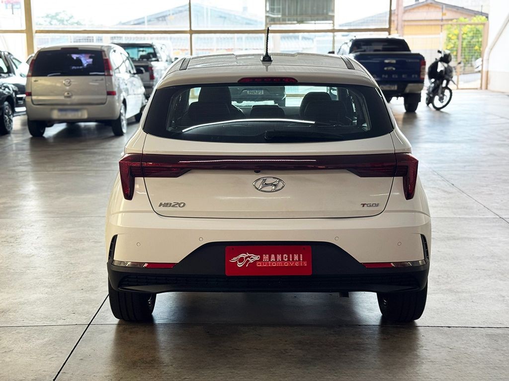 HYUNDAI HB20
