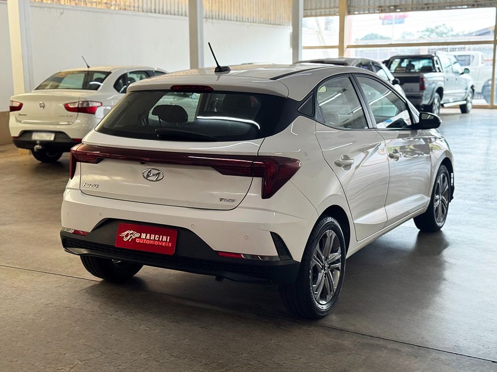 HYUNDAI HB20