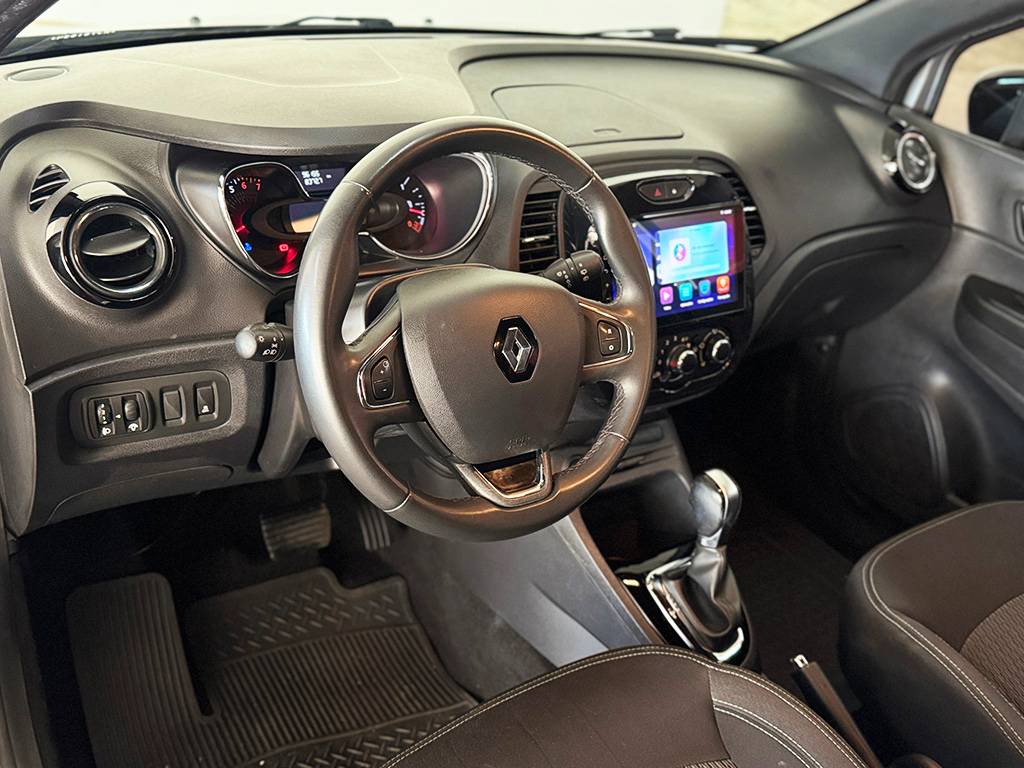 RENAULT CAPTUR