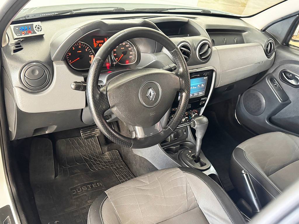 RENAULT DUSTER