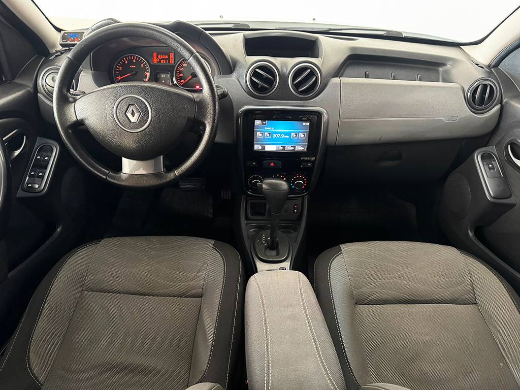 RENAULT DUSTER