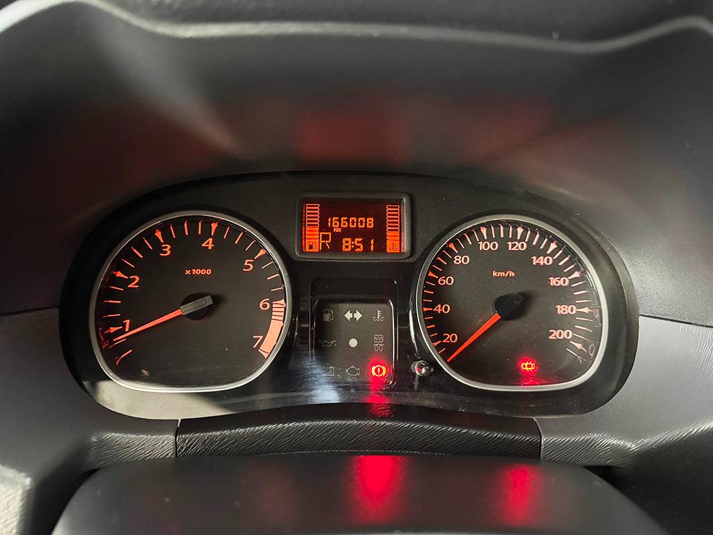 RENAULT DUSTER