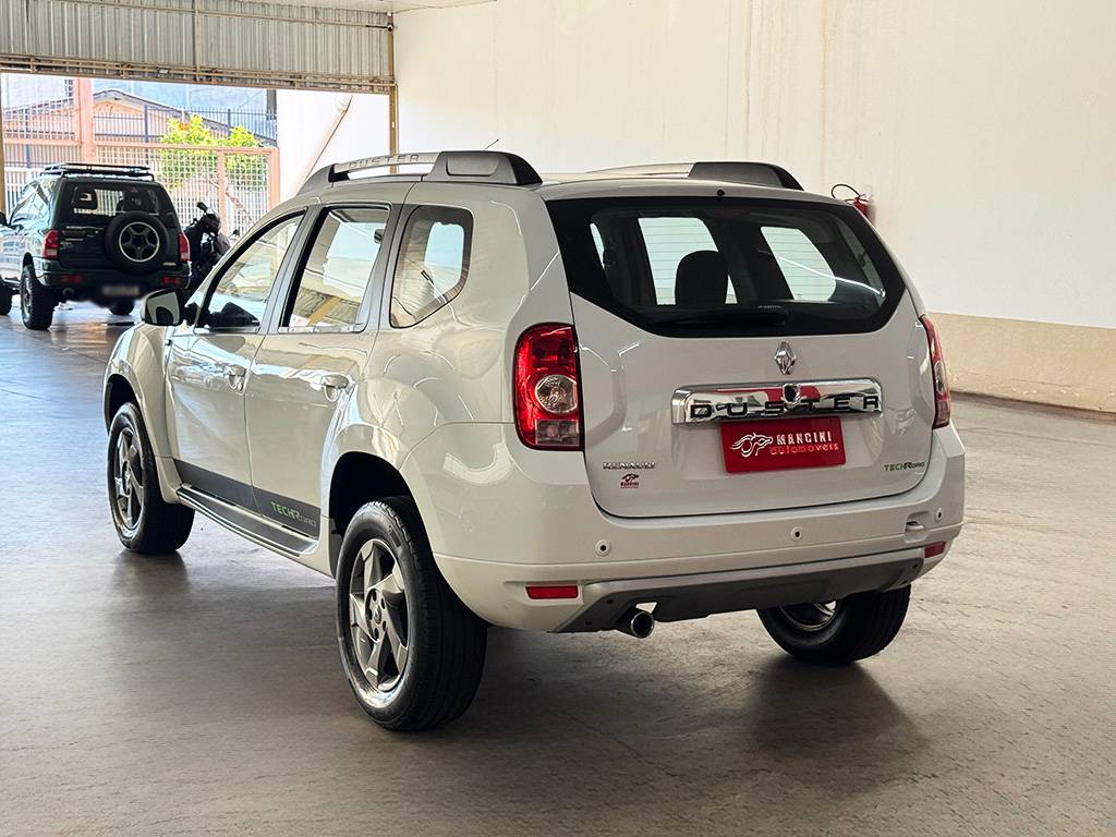 RENAULT DUSTER