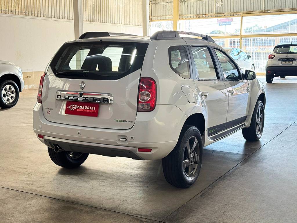 RENAULT DUSTER
