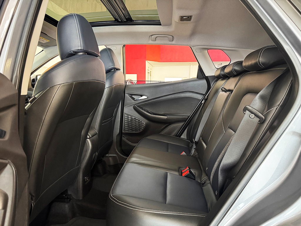CHEVROLET TRACKER
