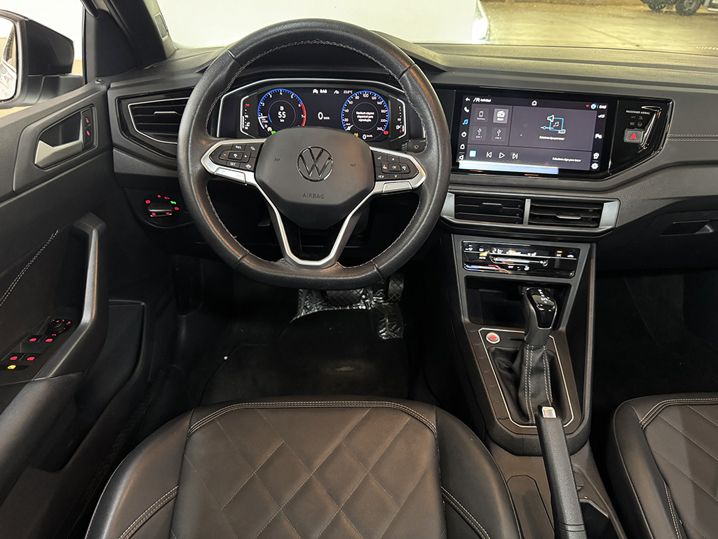VOLKSWAGEN VIRTUS
