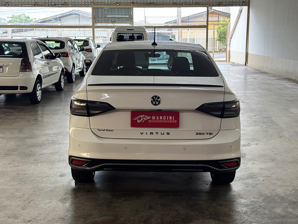 VOLKSWAGEN VIRTUS