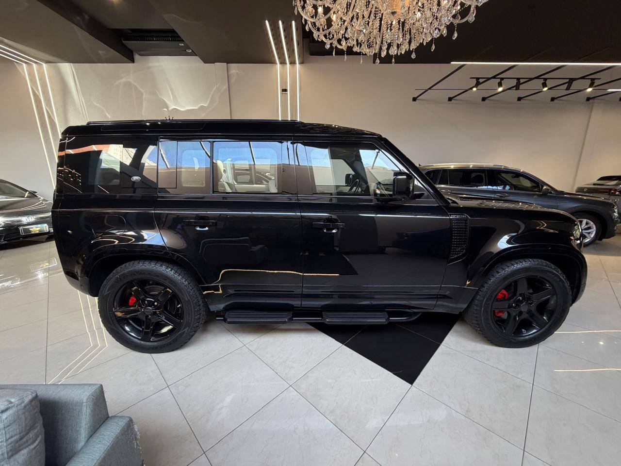 LAND ROVER DEFENDER